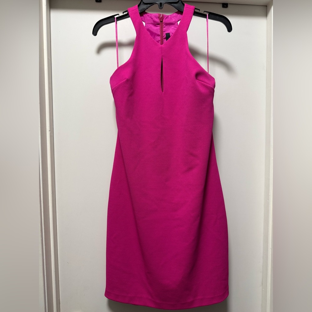 $298 MSRP Trina Turk Wanderlust 2 Crepe Halter Dress size 6